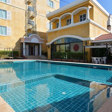 Oyo 109 Ozone Prime Pattaya Hotel Luaran gambar